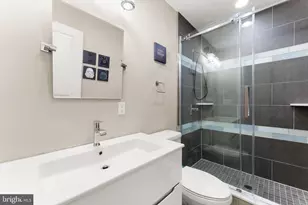 819 N Uber St, Philadelphia, PA 19130 - Photo 23