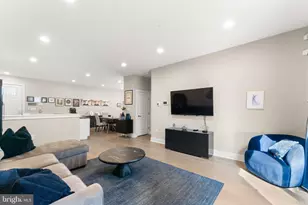 819 N Uber St, Philadelphia, PA 19130 - Photo 11