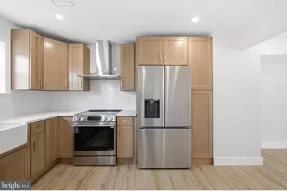 861 N 7th Street, Philadelphia, PA 19123 - Photo 9