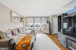 9961 Alicia St, Philadelphia, PA 19115 - Photo 3