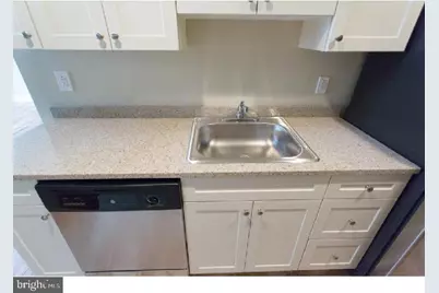 924 Pine Street #3F, Philadelphia, PA 19107 - Photo 11