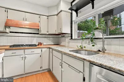 813 Moore Street, Philadelphia, PA 19148 - Photo 13
