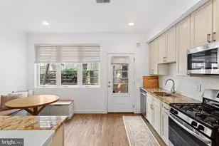 867 N Opal St, Philadelphia, PA 19130 - Photo 7