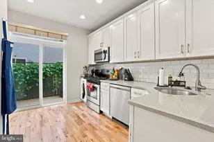 2639 Titan St, Philadelphia, PA 19146 - Photo 7