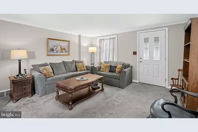 527 Overlook Road, Philadelphia, PA 19128 - Photo 3