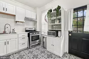 6112 Gillespie St, Philadelphia, PA 19135 - Photo 9