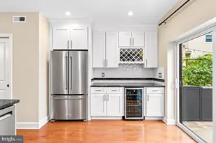 1008 Christian St, Philadelphia, PA 19147 - Photo 17