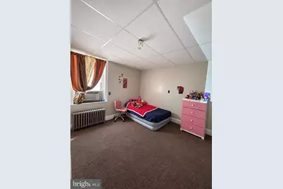 6813 Woodland Avenue, Philadelphia, PA 19142 - Photo 5