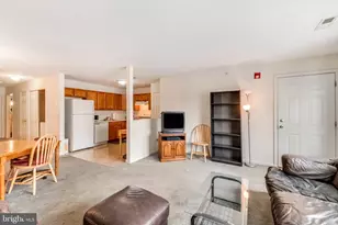 9228 Blue Grass Rd, Philadelphia, PA 19114 - Photo 5