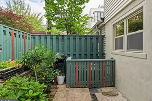 782 N Bucknell Street N, Philadelphia, PA 19130 - Photo 15