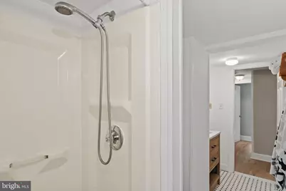 782 N Bucknell Street N, Philadelphia, PA 19130 - Photo 27