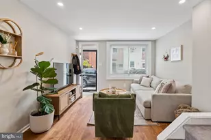 956 N Lawrence St, Philadelphia, PA 19123 - Photo 1