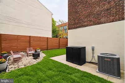 956 N Lawrence Street #A, Philadelphia, PA 19123 - Photo 25