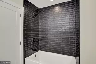2621 Reed St, Philadelphia, PA 19146 - Photo 21