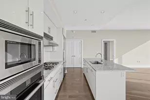 210 S 25th St, Philadelphia, PA 19103 - Photo 15