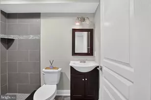 2228 Wilder St, Philadelphia, PA 19146 - Photo 31