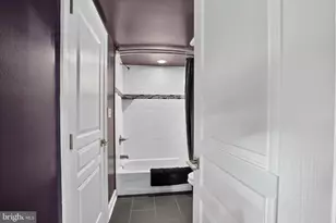 2228 Wilder St, Philadelphia, PA 19146 - Photo 17