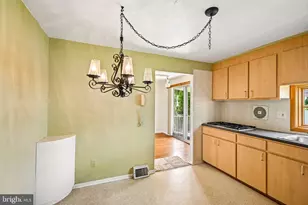 1008 Rennard St, Philadelphia, PA 19116 - Photo 13