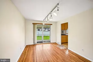 1008 Rennard St, Philadelphia, PA 19116 - Photo 9