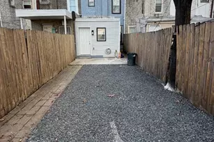 2091 Bridge St, Philadelphia, PA 19124 - Photo 17