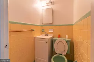 1701 Bergen St, Philadelphia, PA 19152 - Photo 9