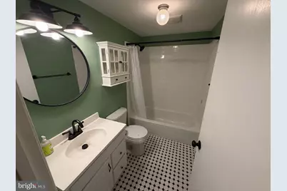 2143 E Sergeant Street E, Philadelphia, PA 19125 - Photo 9