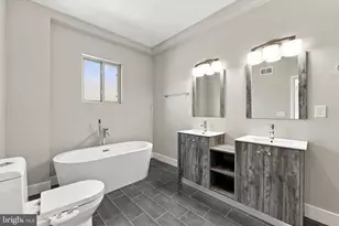 2348 Mountain St, Philadelphia, PA 19145 - Photo 19