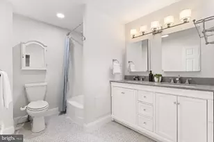 2417 Panama St, Philadelphia, PA 19103 - Photo 23