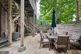 1311 S Carlisle St, Philadelphia, PA 19146 - Photo 25
