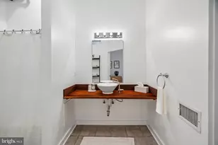 1311 S Carlisle St, Philadelphia, PA 19146 - Photo 37