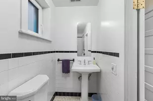 261 S Van Pelt St, Philadelphia, PA 19103 - Photo 15