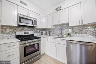 8920 Krewstown Rd, Philadelphia, PA 19115 - Photo 3
