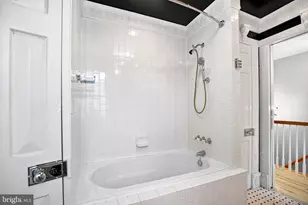 1502 S 5th Street S, Philadelphia, PA 19147 - Photo 31