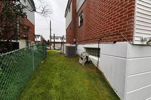 2750 Clayton St, Philadelphia, PA 19152 - Photo 17