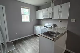 2414 W Firth St, Philadelphia, PA 19132 - Photo 15