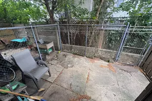 861 N Bambrey St, Philadelphia, PA 19130 - Photo 9