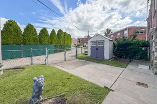 1609 Placid St, Philadelphia, PA 19152 - Photo 33
