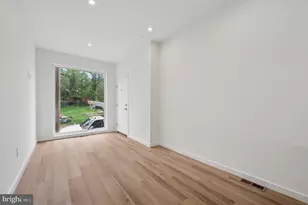 2209 N Franklin St, Philadelphia, PA 19133 - Photo 3