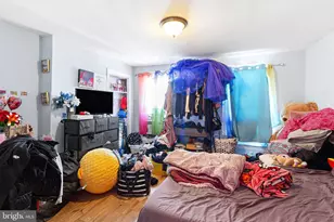 526 W Cambria St, Philadelphia, PA 19133 - Photo 9