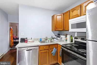 526 W Cambria Street, Philadelphia, PA 19133 - Photo 3