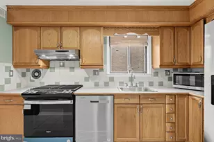 15126 Kovats Dr, Philadelphia, PA 19116 - Photo 9