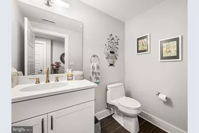 109 W Gravers Lane, Philadelphia, PA 19118 - Photo 9