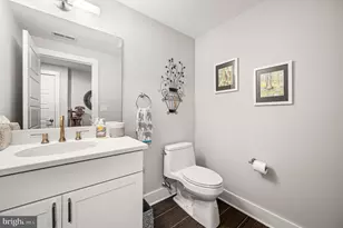109 W Gravers Ln, Philadelphia, PA 19118 - Photo 9