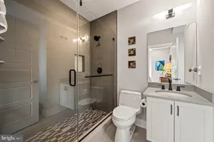 109 W Gravers Ln, Philadelphia, PA 19118 - Photo 19
