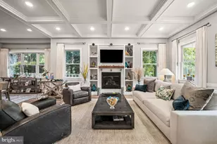 109 W Gravers Ln, Philadelphia, PA 19118 - Photo 5