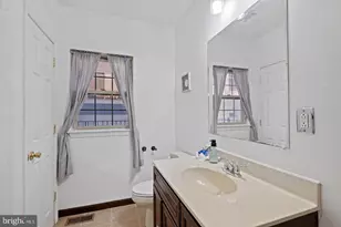 849 N Lawrence St, Philadelphia, PA 19123 - Photo 3