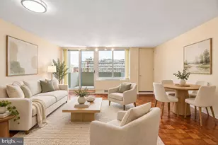 604 S Washington Square, Philadelphia, PA 19106 - Photo 1