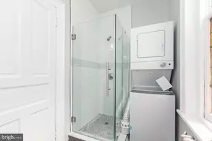 435 E Walnut Ln, Philadelphia, PA 19144 - Photo 15