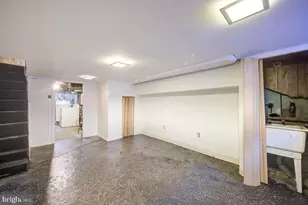 2416 S Alder St, Philadelphia, PA 19148 - Photo 11