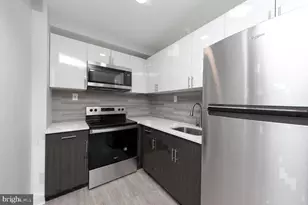 4247 Locust St, Philadelphia, PA 19104 - Photo 25